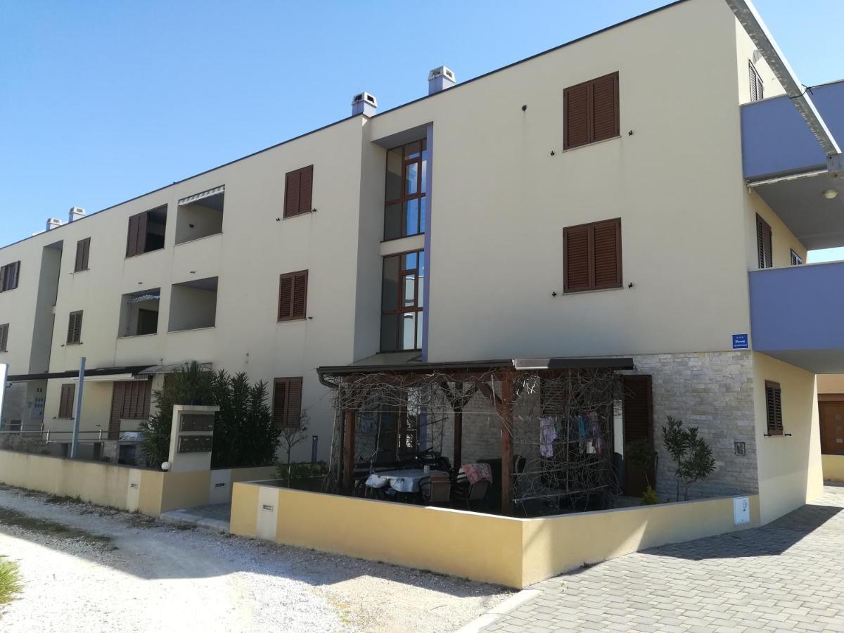 Apartment Rossella Нин Экстерьер фото
