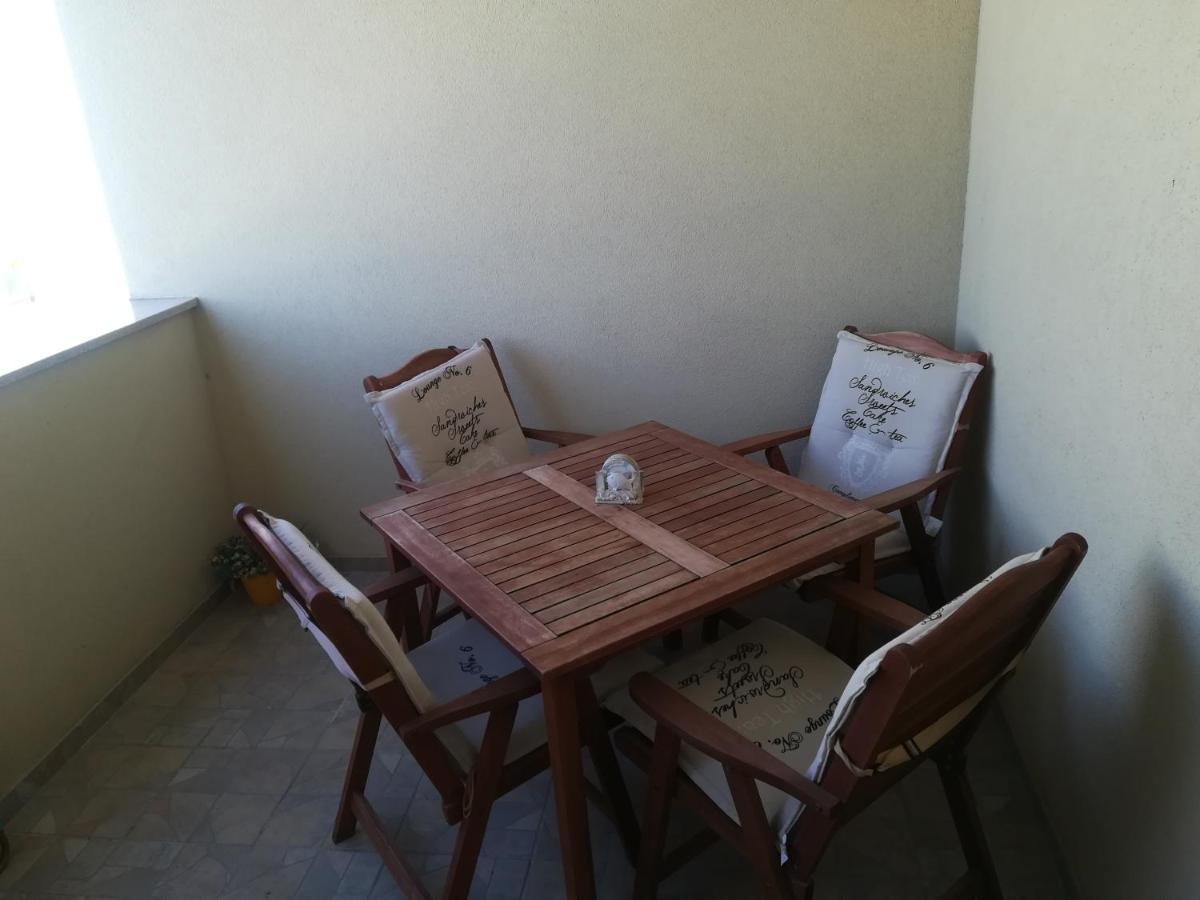Apartment Rossella Нин Экстерьер фото